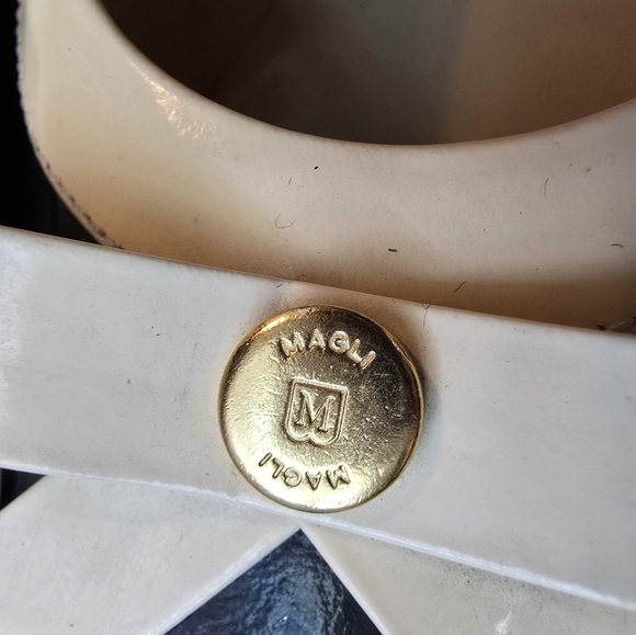 Bruno Magli Italy Bow Pumps Navy Cream Size 7 Preppy Coastal Chic Girlie - Picture 8 of 12